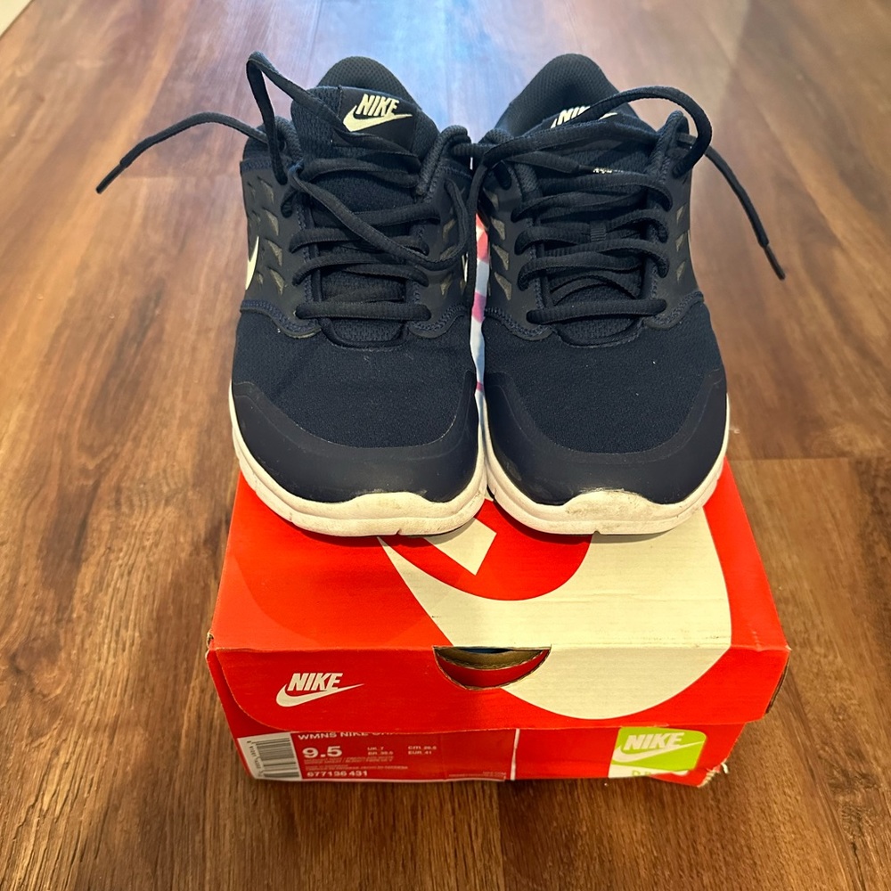WMNS Nike Orive NM